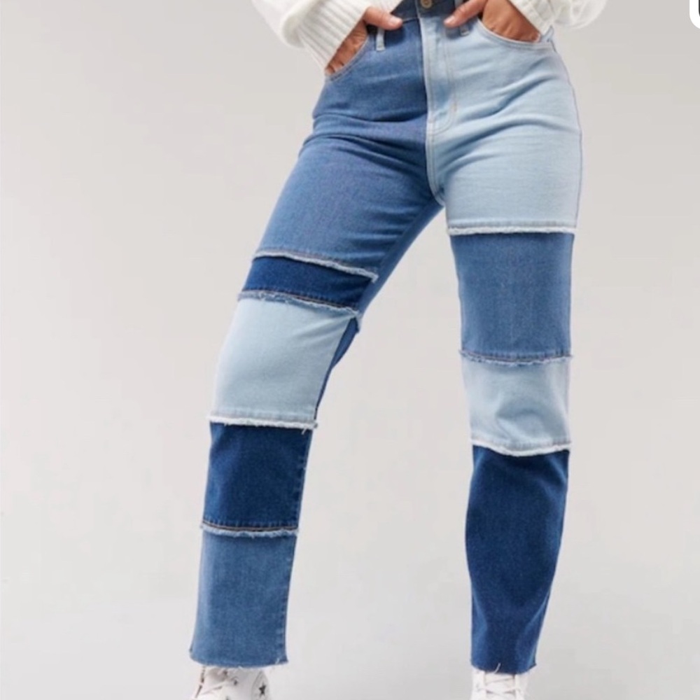 Like New Hollister straight leg Patchwork Blue Jeans 29 x 25